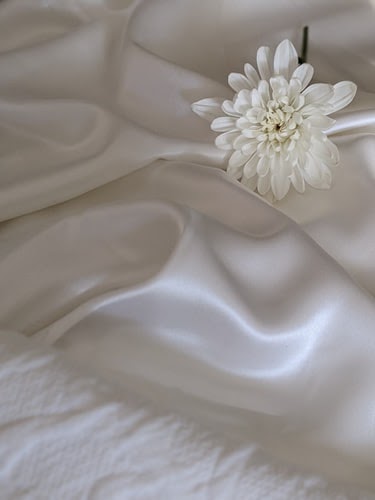 Silk Pillowcases: Is It Worth the Hype?