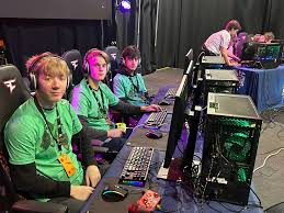 Last Year's Esports team preparing for a competition