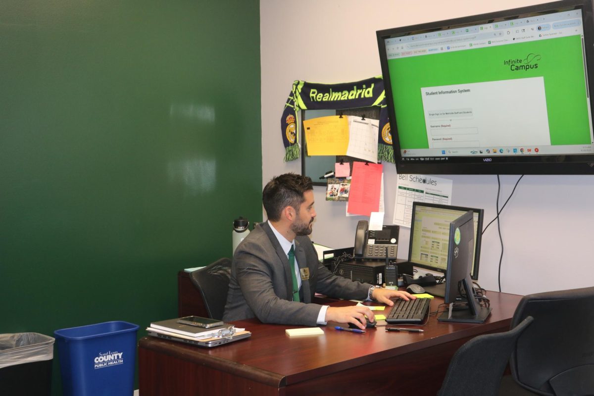 Espinosa works with students A-E